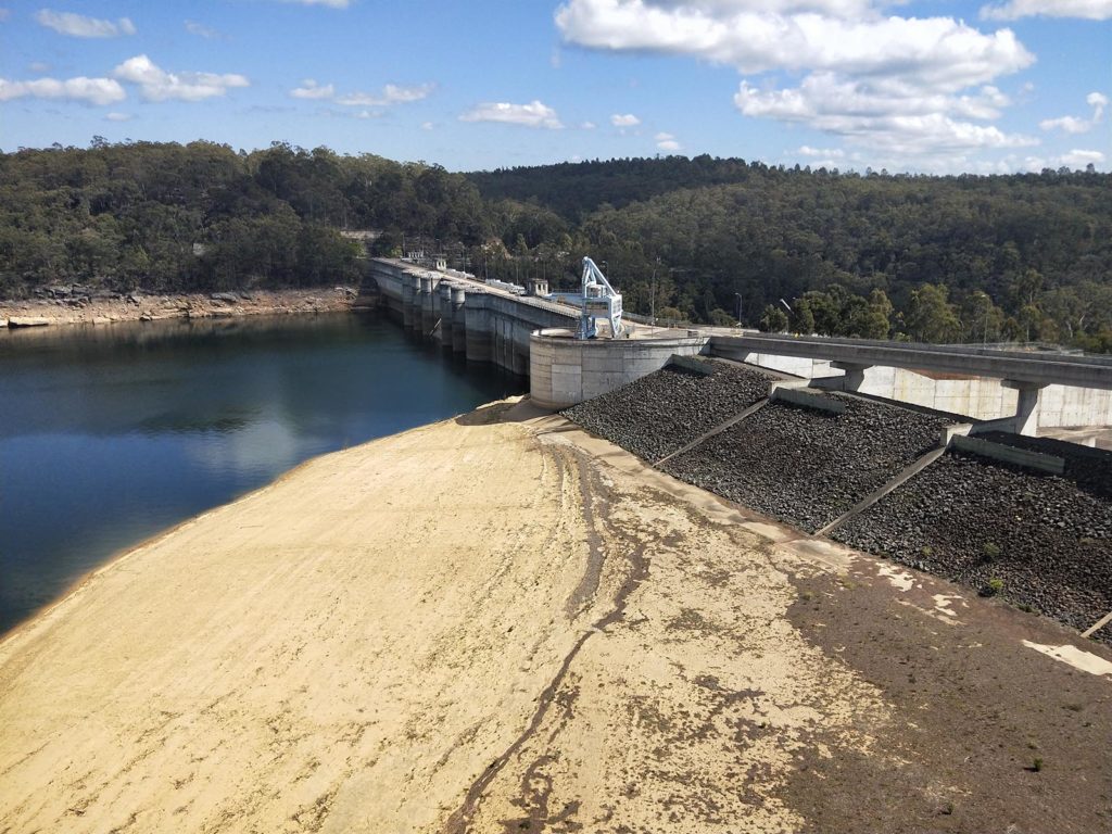 A photo of Warragamba dam at only 64 percent