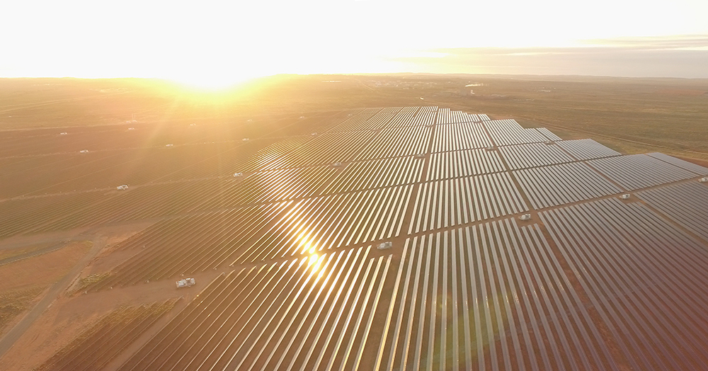 Aerial image of Broken Hill Solar Farm.