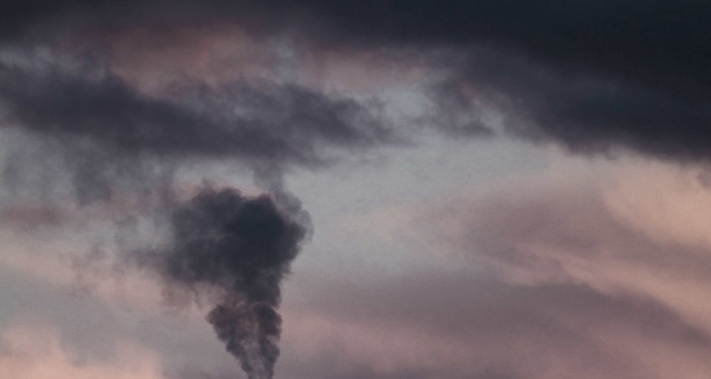 air pollution from smoke stack