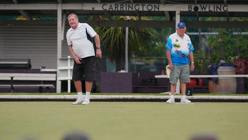 An image of two men at the Carrington Bowlo in Newcastle.